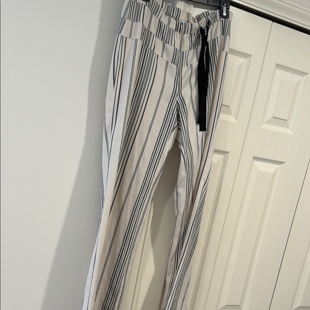 ecru Vertical Black Stripe Wide-Leg Trousers